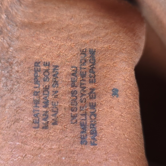 Black leather knee-high boot - Picture 9 of 15